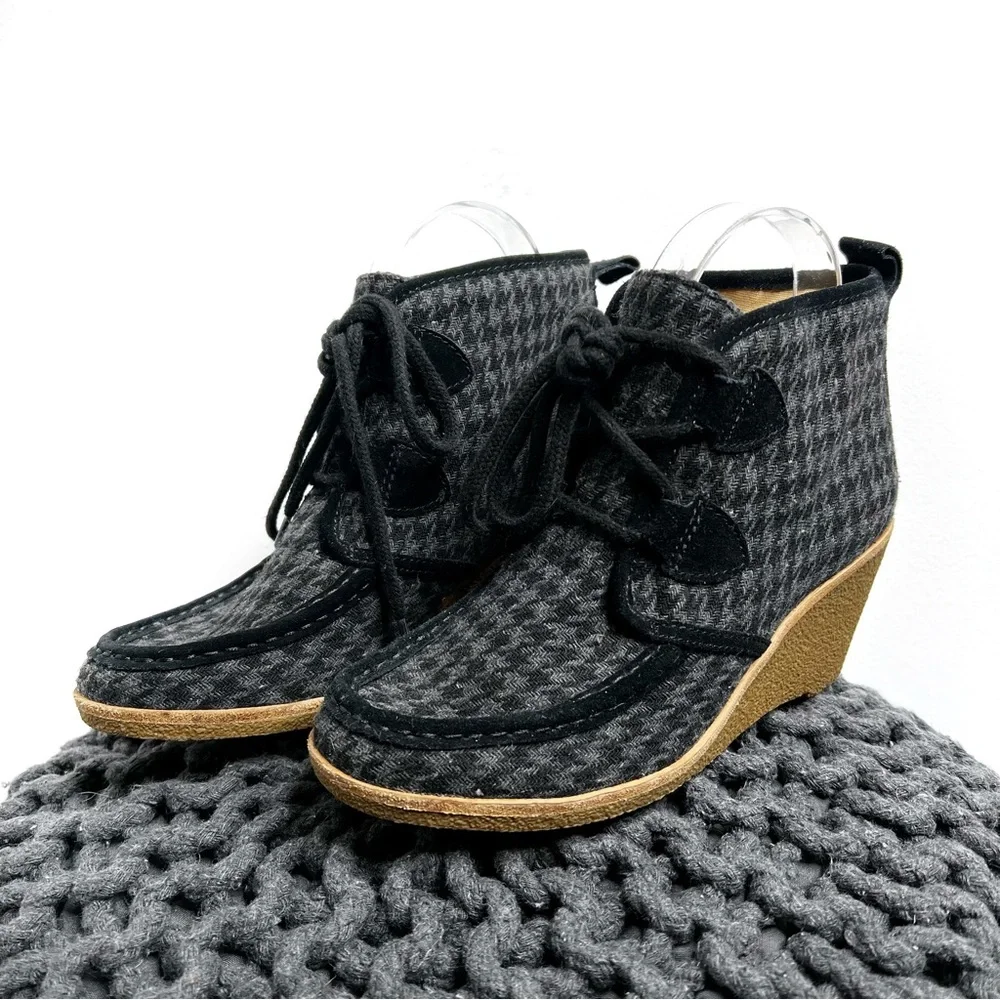 G.H. Bass & Co. Rosa Wedgie Houndstooth Bootie Size 7.5 Gray